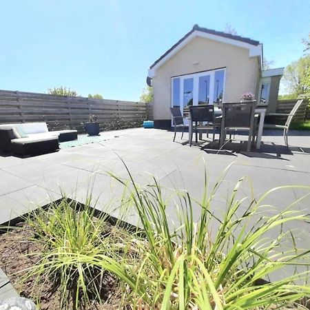 Huisje Britt Met Grote Tuin En Veel Privacy Dirkshorn 外观 照片